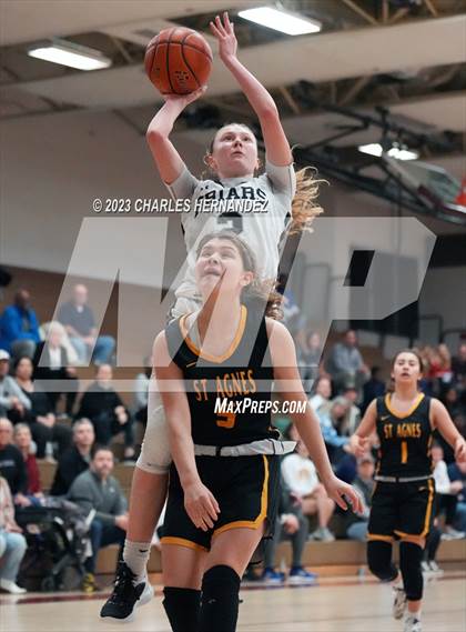 Thumbnail 2 in St. Agnes Academy vs. Bishop Lynch (TAPPS 6A Regional Final) photogallery.