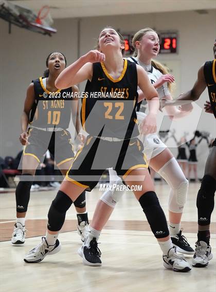 Thumbnail 3 in St. Agnes Academy vs. Bishop Lynch (TAPPS 6A Regional Final) photogallery.