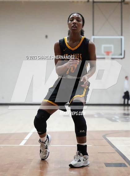 Thumbnail 2 in St. Agnes Academy vs. Bishop Lynch (TAPPS 6A Regional Final) photogallery.