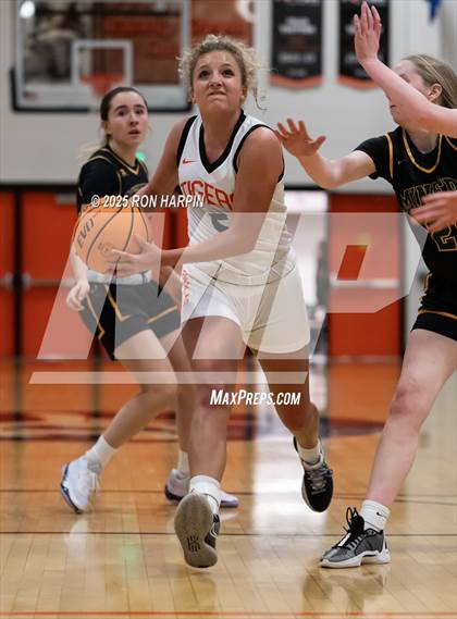 Thumbnail 2 in Bishop Manogue @ Douglas photogallery.