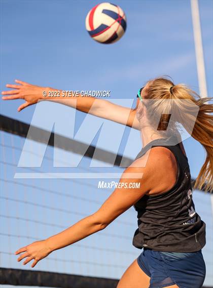 Thumbnail 3 in Basha vs Hamilton @ Casteel photogallery.