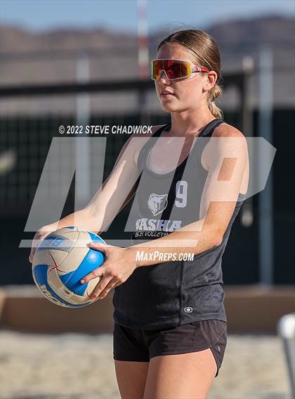 Thumbnail 1 in Basha vs Hamilton @ Casteel photogallery.