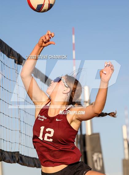Thumbnail 2 in Basha vs Hamilton @ Casteel photogallery.
