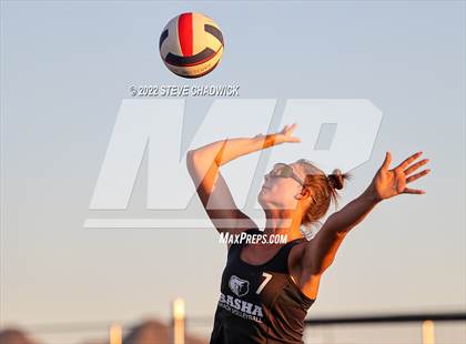 Thumbnail 2 in Basha vs Hamilton @ Casteel photogallery.