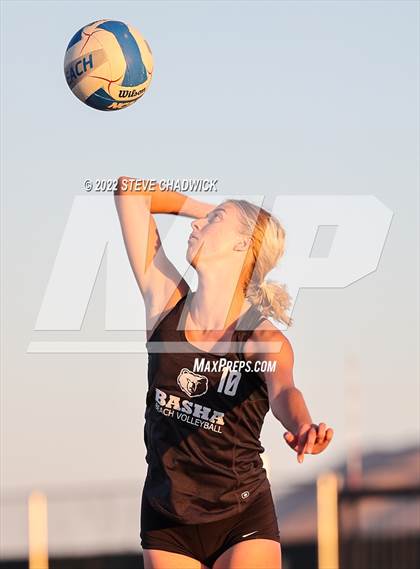 Thumbnail 3 in Basha vs Hamilton @ Casteel photogallery.