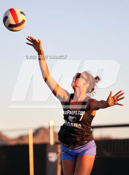 Thumbnail 3 in Basha vs Hamilton @ Casteel photogallery.