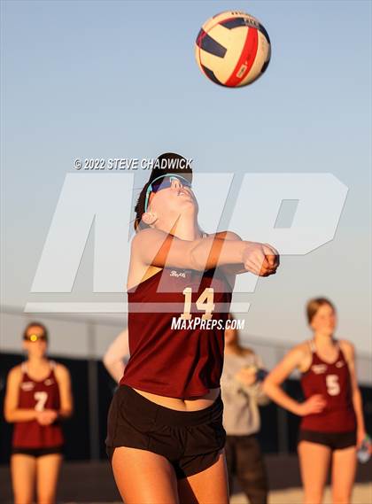Thumbnail 2 in Basha vs Hamilton @ Casteel photogallery.