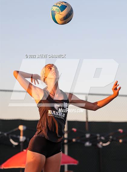 Thumbnail 2 in Basha vs Hamilton @ Casteel photogallery.