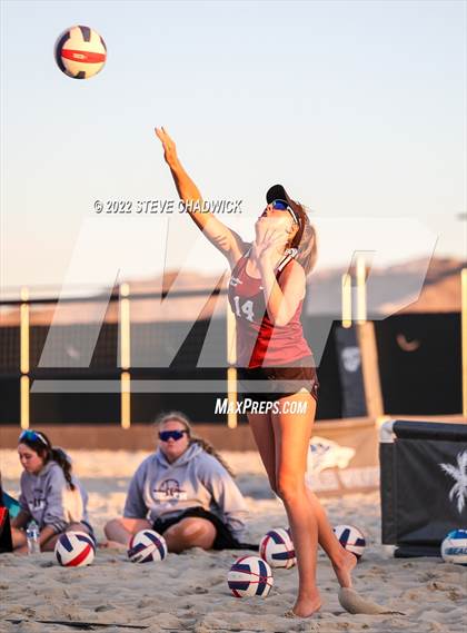 Thumbnail 3 in Basha vs Hamilton @ Casteel photogallery.