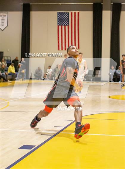 Thumbnail 3 in Temecula Valley vs. Rancho Verde (Rancho Christian Eagles Showcase) photogallery.