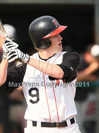 Thumbnail 1 in Rockwall-Heath vs. Hillcrest (4A Region II Quarterfinal) photogallery.
