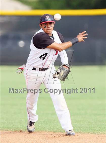 Thumbnail 2 in Rockwall-Heath vs. Hillcrest (4A Region II Quarterfinal) photogallery.
