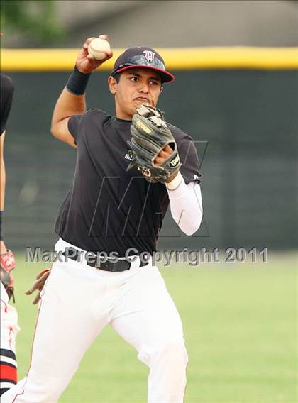 Thumbnail 3 in Rockwall-Heath vs. Hillcrest (4A Region II Quarterfinal) photogallery.