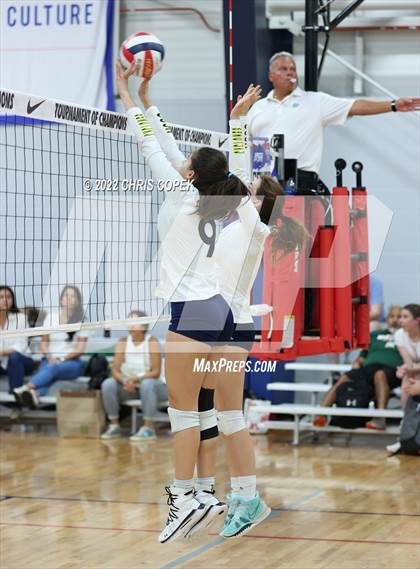 Thumbnail 3 in Carrollton School of the Sacred Heart vs Virginia Academy (Nike Tournament of Champions) photogallery.