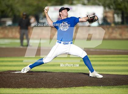 Thumbnail 1 in North/South vs East/West (LBCA Underclass All State Game) photogallery.