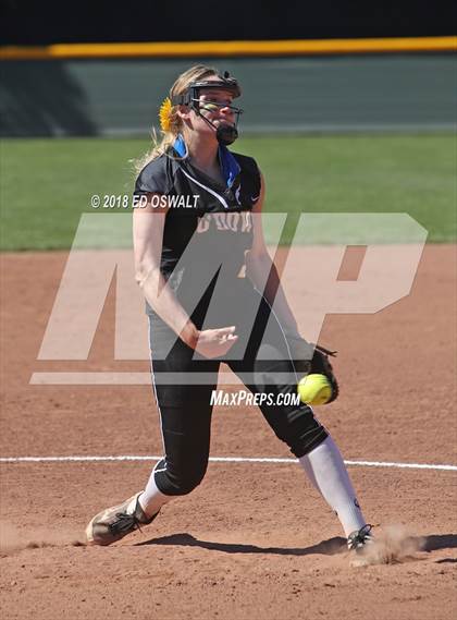 Thumbnail 1 in Bishop O'Dowd vs. Carondelet (CIF NCS D2 Final) photogallery.