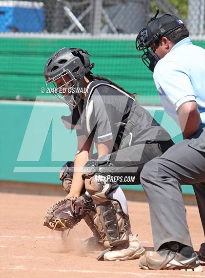 Thumbnail 1 in Bishop O'Dowd vs. Carondelet (CIF NCS D2 Final) photogallery.