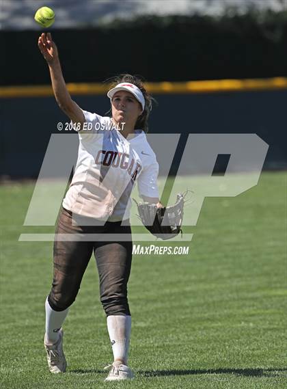 Thumbnail 1 in Bishop O'Dowd vs. Carondelet (CIF NCS D2 Final) photogallery.