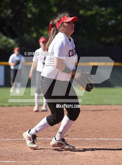 Thumbnail 1 in Bishop O'Dowd vs. Carondelet (CIF NCS D2 Final) photogallery.