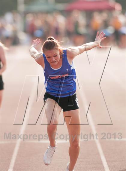 Thumbnail 2 in Marmonte League Track and Field Prelims photogallery.