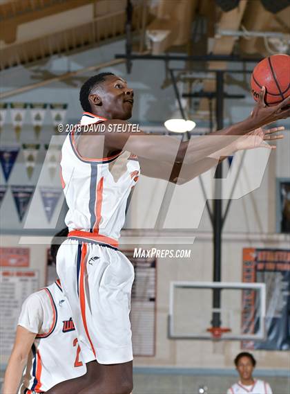 Thumbnail 2 in McQueen vs. Cosumnes Oaks (Running with the Pack) photogallery.