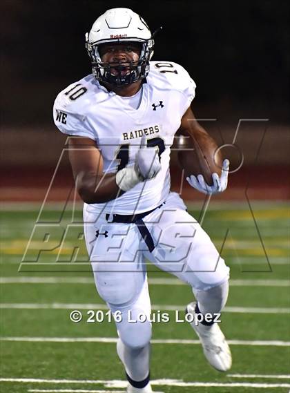 Thumbnail 3 in Cathedral Catholic vs. Central Catholic (Honor Bowl Series) photogallery.