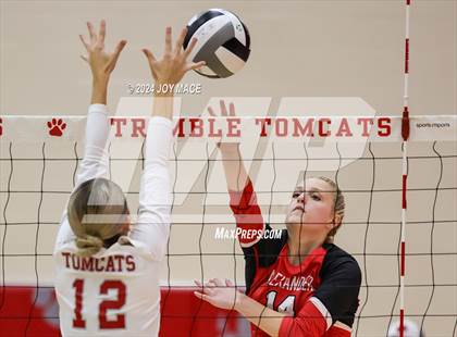 Thumbnail 2 in Alexander @ Trimble photogallery.