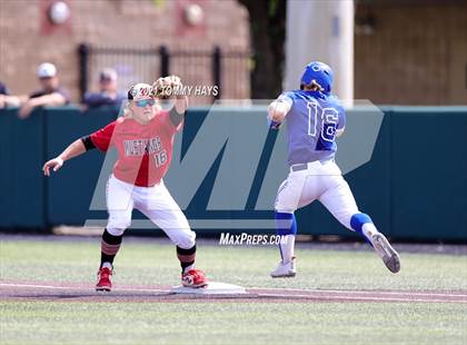 Thumbnail 2 in Shallowater vs. Brock (UIL 3A Region Final) photogallery.