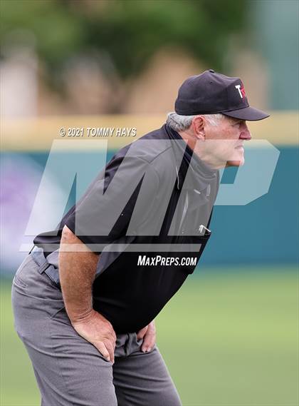 Thumbnail 1 in Shallowater vs. Brock (UIL 3A Region Final) photogallery.
