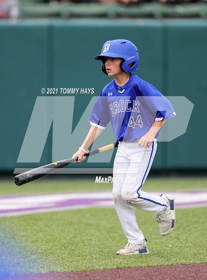 Thumbnail 2 in Shallowater vs. Brock (UIL 3A Region Final) photogallery.