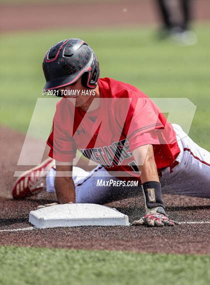 Thumbnail 2 in Shallowater vs. Brock (UIL 3A Region Final) photogallery.