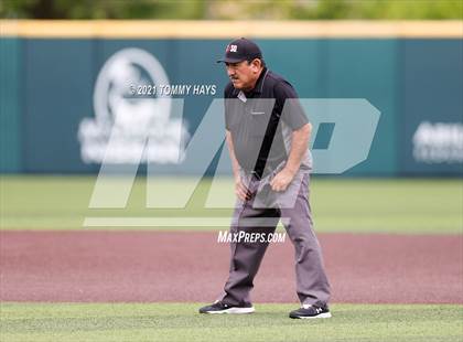 Thumbnail 2 in Shallowater vs. Brock (UIL 3A Region Final) photogallery.