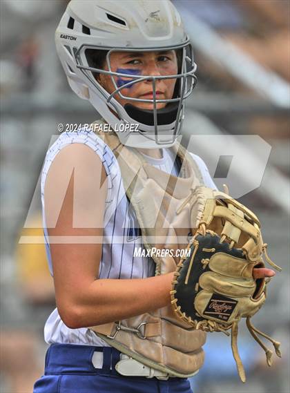 Thumbnail 1 in Lamar Consolidated vs. Nederland (UIL Softball 5A Region 3 Area) photogallery.