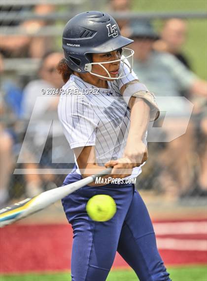 Thumbnail 1 in Lamar Consolidated vs. Nederland (UIL Softball 5A Region 3 Area) photogallery.