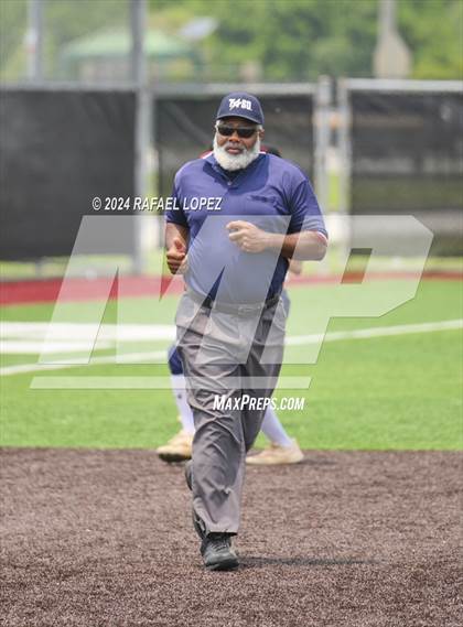 Thumbnail 3 in Lamar Consolidated vs. Nederland (UIL Softball 5A Region 3 Area) photogallery.