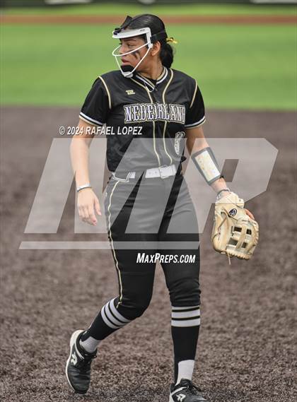 Thumbnail 3 in Lamar Consolidated vs. Nederland (UIL Softball 5A Region 3 Area) photogallery.