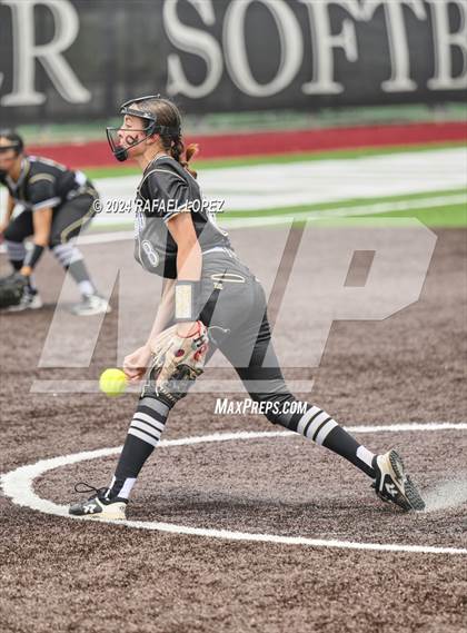 Thumbnail 1 in Lamar Consolidated vs. Nederland (UIL Softball 5A Region 3 Area) photogallery.