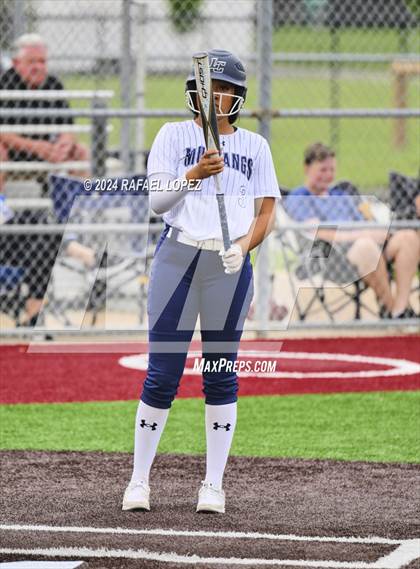 Thumbnail 3 in Lamar Consolidated vs. Nederland (UIL Softball 5A Region 3 Area) photogallery.