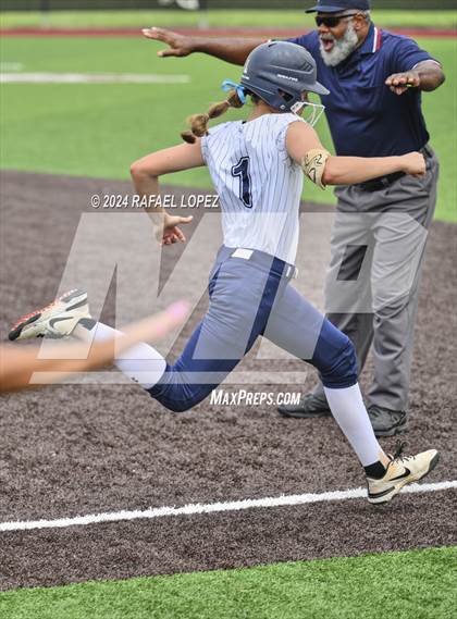 Thumbnail 1 in Lamar Consolidated vs. Nederland (UIL Softball 5A Region 3 Area) photogallery.