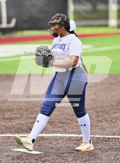 Thumbnail 1 in Lamar Consolidated vs. Nederland (UIL Softball 5A Region 3 Area) photogallery.
