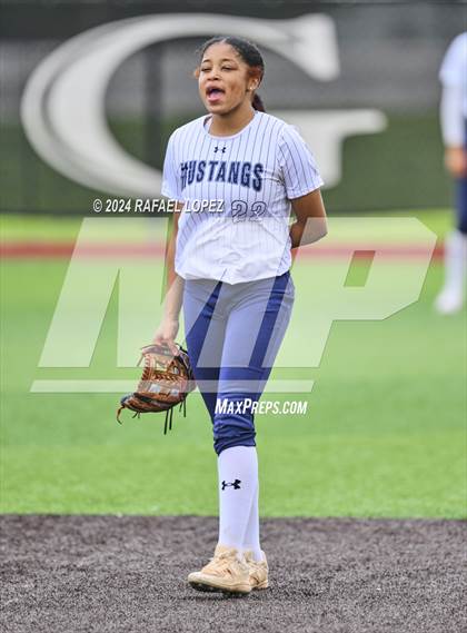 Thumbnail 3 in Lamar Consolidated vs. Nederland (UIL Softball 5A Region 3 Area) photogallery.