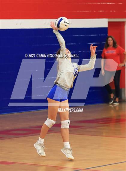 Thumbnail 2 in South Johnston @ West Carteret (NCHSAA Round 1) photogallery.