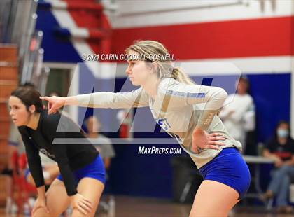 Thumbnail 2 in South Johnston @ West Carteret (NCHSAA Round 1) photogallery.