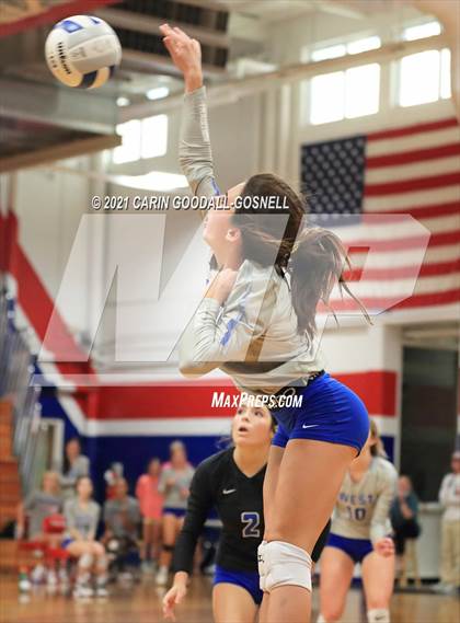 Thumbnail 1 in South Johnston @ West Carteret (NCHSAA Round 1) photogallery.