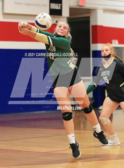 Thumbnail 2 in South Johnston @ West Carteret (NCHSAA Round 1) photogallery.