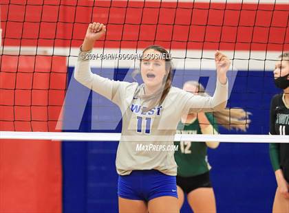 Thumbnail 2 in South Johnston @ West Carteret (NCHSAA Round 1) photogallery.