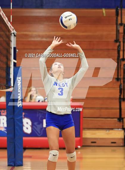 Thumbnail 1 in South Johnston @ West Carteret (NCHSAA Round 1) photogallery.