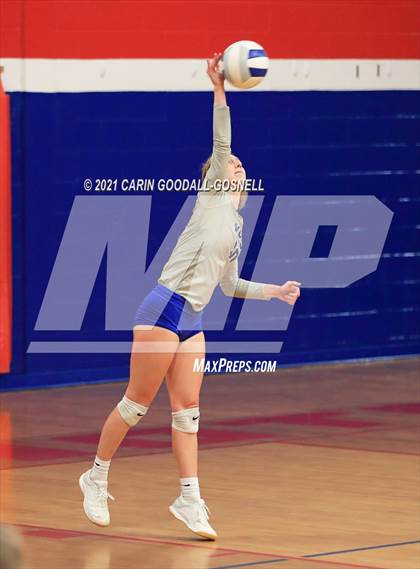 Thumbnail 3 in South Johnston @ West Carteret (NCHSAA Round 1) photogallery.
