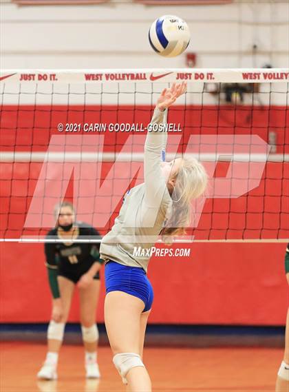 Thumbnail 3 in South Johnston @ West Carteret (NCHSAA Round 1) photogallery.