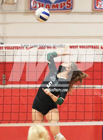 Thumbnail 2 in South Johnston @ West Carteret (NCHSAA Round 1) photogallery.